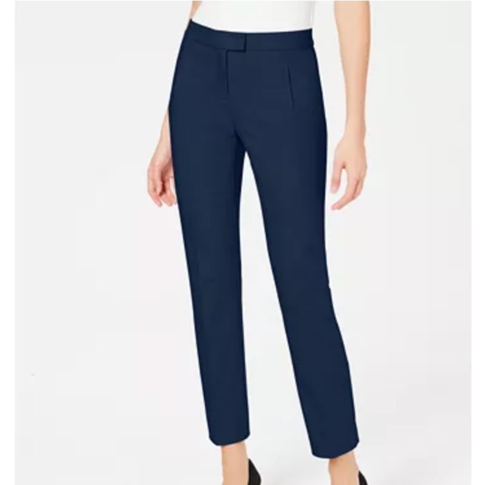 Alfani slim leg navy sz 8